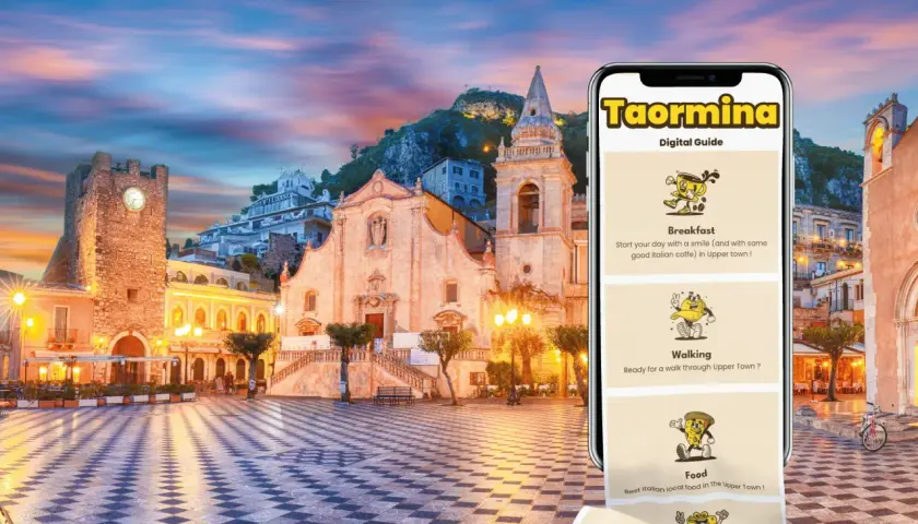 Taormina, Italia: una piazza storica illuminata al tramonto, con un'app guida digitale che mostra colazione, passeggiate e cibo locale.